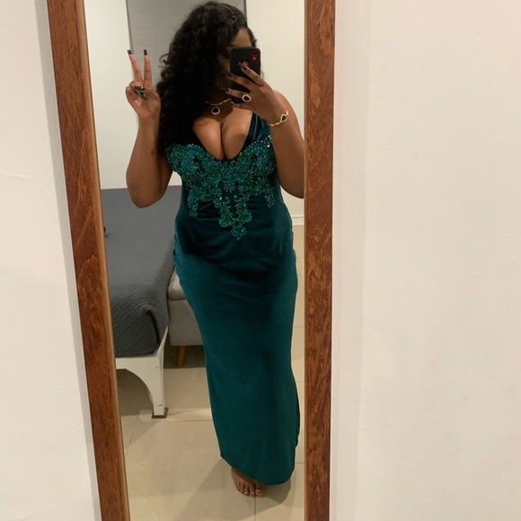 Hunter Green Penelope Ankle Length Prom/Formal Dress. - Picture 5 of 5